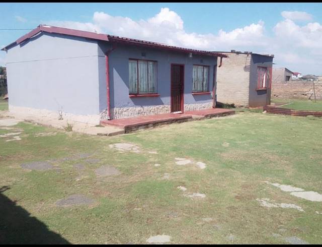 2 BEDROOM HOUSE FOR SALE IN TSAKANE